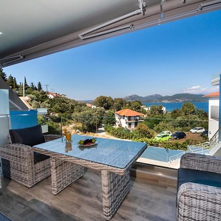 Blue House Luxury Apartment Nikiana Esterno foto