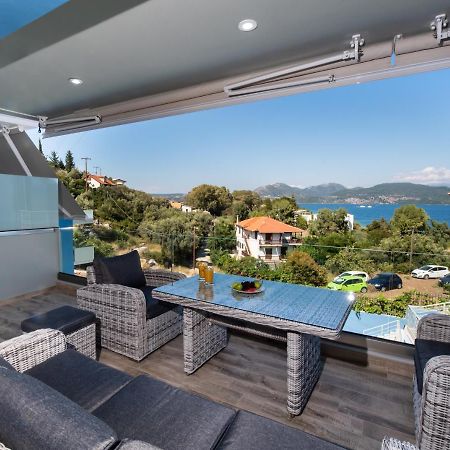 Blue House Luxury Apartment Nikiana Esterno foto