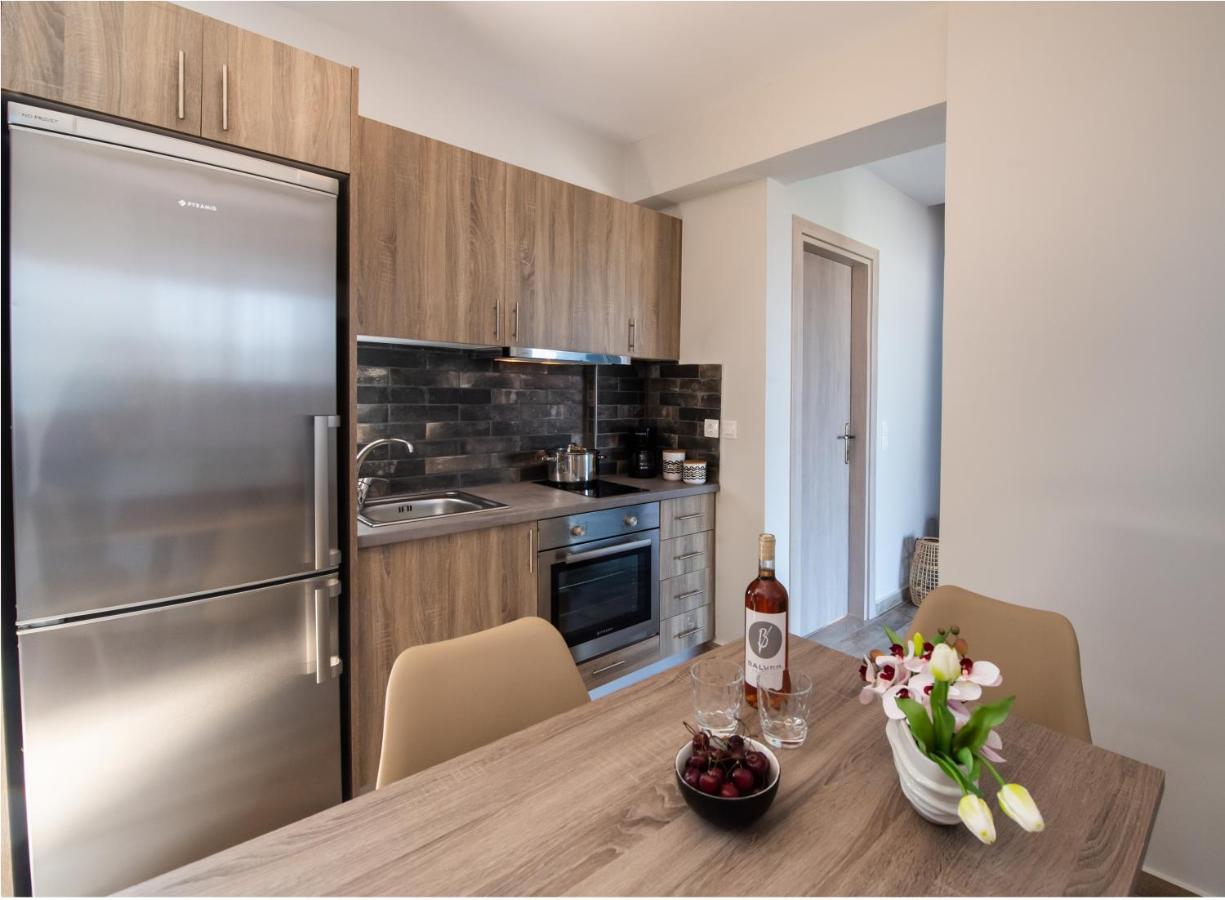 Blue House Luxury Apartment Nikiana Esterno foto