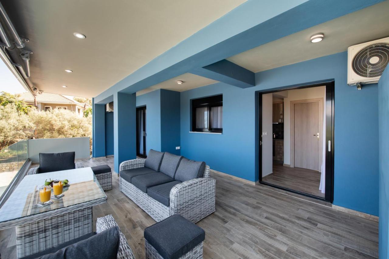 Blue House Luxury Apartment Nikiana Esterno foto